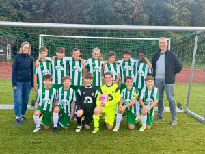 Mannschaftsfoto D1 mit Pit Sponsor 3_stark_komprimiert